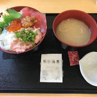 島田駅 静岡県 でおすすめの美味しい海鮮丼をご紹介 食べログ
