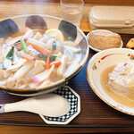 ふる里うどん  - しっぽく鯖レモン・（いつもの豆腐）
      ビジュアルが綺麗すぎる