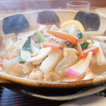 ふる里うどん  - しっぽく鯖レモン（キレイにバランスがとれている）
      中に埋まる鯖  レモンは搾り取られた状態