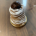 cake shop Nia - プレミアムモンブラン　648円（税込）