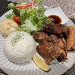カフェ＆ダイニングバー ナチュラルナイン - からあげプレート