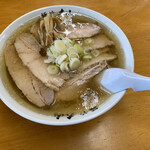 青竹手打ちラーメン 麺や 大山 - チャーシュー麺　864円（税別）