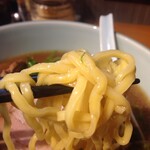 Riyuuramen - 麺のアップ