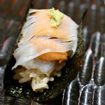 鮨旬美西川 - 剣先イカとウニの握り