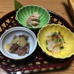 黒潮 - 前菜は、マグロの卵と胃、貝の酢味噌でした