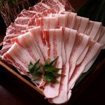 【清龙猪肉】使用黄金大石清龙猪肉涮火锅
