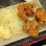 麺楽屋 さくべえ - 鶏のからあげ　＋３００円