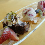 ルクソール - デザート盛り合わせ　別角度