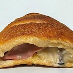 麦の穂 - ブルーベリーとクリームチーズのパン