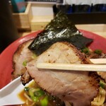 支那そば 灯が花 幸奴 - スクラムラーメン チャーシューリフト