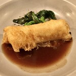 セルサルサーレ - 穴子のフリット　胡麻油の香り、赤ワインとしじみのソース　小松菜