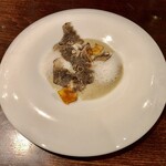 セルサルサーレ - 菊芋のポタージュ　ブッラータ　黒トリュフ