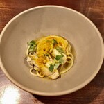 セルサルサーレ - 牡蠣のパスタ　ボッタルガをかけて