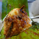 HOTEL STRIPES KUALA LUMPUR - 料理写真:ナシレマ。チリソースを塗したおにぎり？