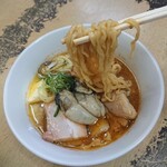 Ouja - 麺のリフトアップ