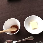 オリカ - メロンジャムとバター