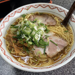 うなりや - ラーメン大盛り