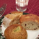 レストラン ミコノス - 自家製パン(おかわり自由)