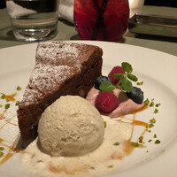 37 Steakhouse & Bar - 