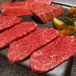 うし松 - 二皿目：シャトーブリアン(アラカルト)・ミスジ・ハラミ