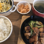 ダイニング ハウント - トンテキ＝１０００円 税込