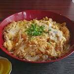 カフェ&バー ジュノン - カツ丼 ［¥650］(税別)