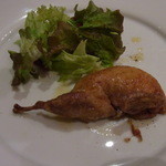 トラットリア・アルベロ - ウズラの１匹丸ごと　ウズラの骨の出汁で煮込んだリゾット詰め