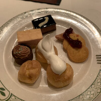 ロウリーズ・ザ・プライムリブ 恵比寿ガーデンプレイス店 - 