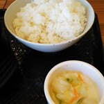 カルビ丼とスン豆腐専門店 韓丼 - ご飯付きなのが嬉しくなります♪