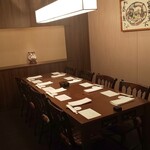 ざくろ 室町店 - 内観