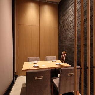 We have a variety of seats available, and are restaurant in Shibuya Fukuras, directly connected to Shibuya Station.