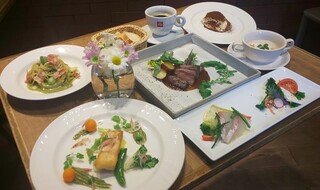 h OsteriaditaliaOLIVE - ２０２０年春のコースです。