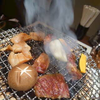 深夜営業 河原町 木屋町 先斗町でおすすめの焼肉をご紹介 食べログ