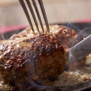 溢れる肉汁と肉本来のうまさ。