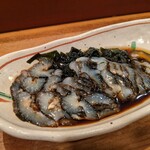 アナゴちらし小町 - 青ナマコ酢　けっこう薄く切ってあるので、柔らかいです。若芽が旨い