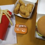 マクドナルド - 