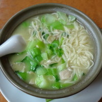 横浜中華街 北京飯店 - 特製鶏煮込みそば