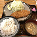 Tonkatsushimidu - とんかつ定食 1265円