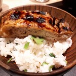 炭火割烹 白坂 - 尾長鯛　芹炊き込み御飯　栃尾揚げのせ