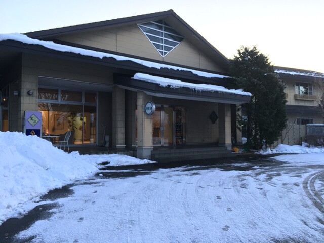 御所湖温泉 花の湯（雫石）| 静かな宿と絶品料理の魅力