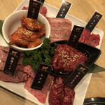 YAKINIKU A FIVE 徳 - 