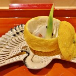 銀座 しのはら - 車海老と千枚漬け 蝦夷鮑 子持ち昆布の柚子釜 加減酢で