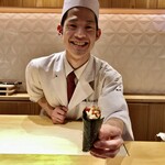 銀座 しのはら - 鮪とべったら漬けの海苔巻き