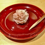 銀座 しのはら - 紅白きんとん 黄身餡と百合根を忍ばせて