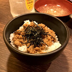 とりビアー - ＊鶏そぼろ丼（¥380）