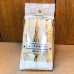セブンイレブン - 料理写真:ミックスサンドイッチ