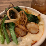 ル プリュ ムーチョ - 帆立貝のグラタンと烏龍茶