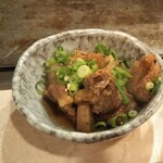 大石 - 牛すじ煮込み。ホコホコで旨いっす。