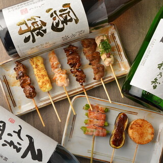 There are many alcoholic beverages that are carefully selected by the owner himself to enhance the flavor of Yakitori (grilled chicken skewers).