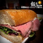 飯屋SUN - ローストビーフのバケットサンド